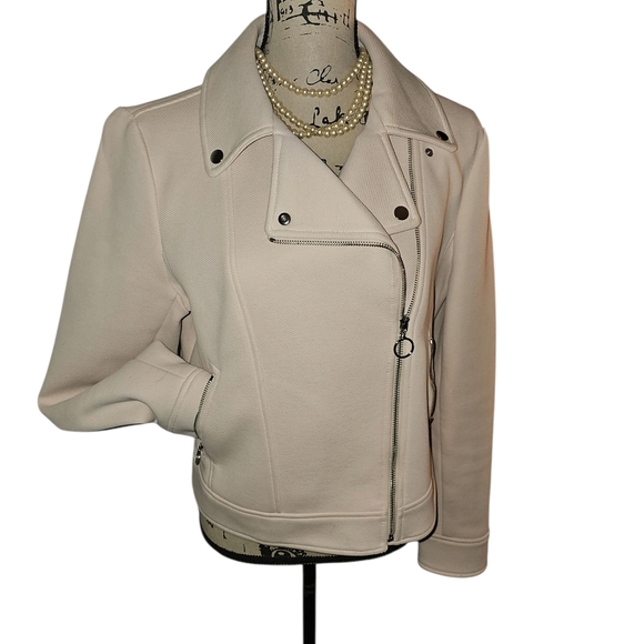 Ann Taylor Jackets & Blazers - Ann Taylor Elegant Beige Top